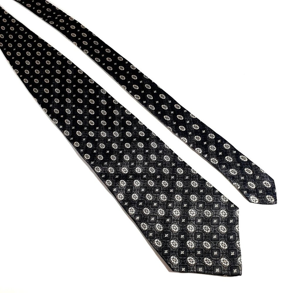 Roundtree Yorke Mens Necktie Tie Designer Vintage Accessory Work Office Dad Gift